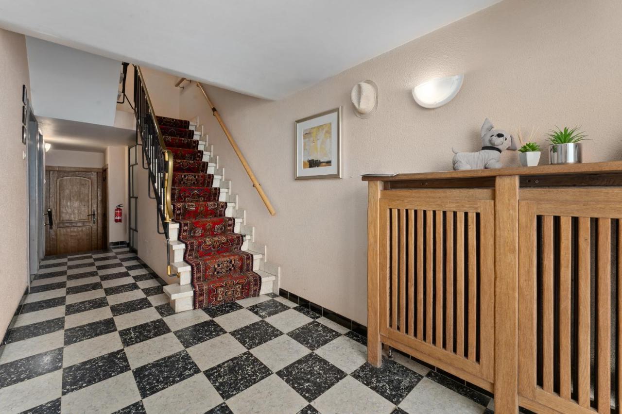 Ruime Woning 10P Met Zonnige Tuin & Nabij Strand Бланкенберге Экстерьер фото